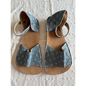 Everleigh Meadows Blue Barefoot Sandals | Size 9